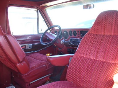 78 dodge 440 van interior.jpg