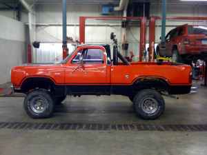 1978 Dodge Power Wagon _b.jpg