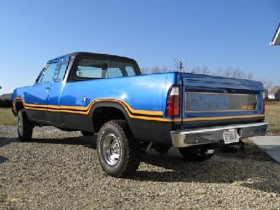 Dodge club macho rear.jpg