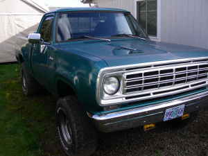 1976 dodge_1.jpg