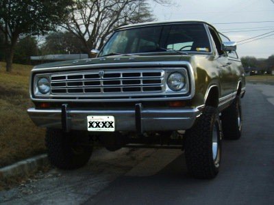 75 dodge ramcharger n.hemi.1.jpg