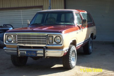 1977 trailduster sport 007.jpg